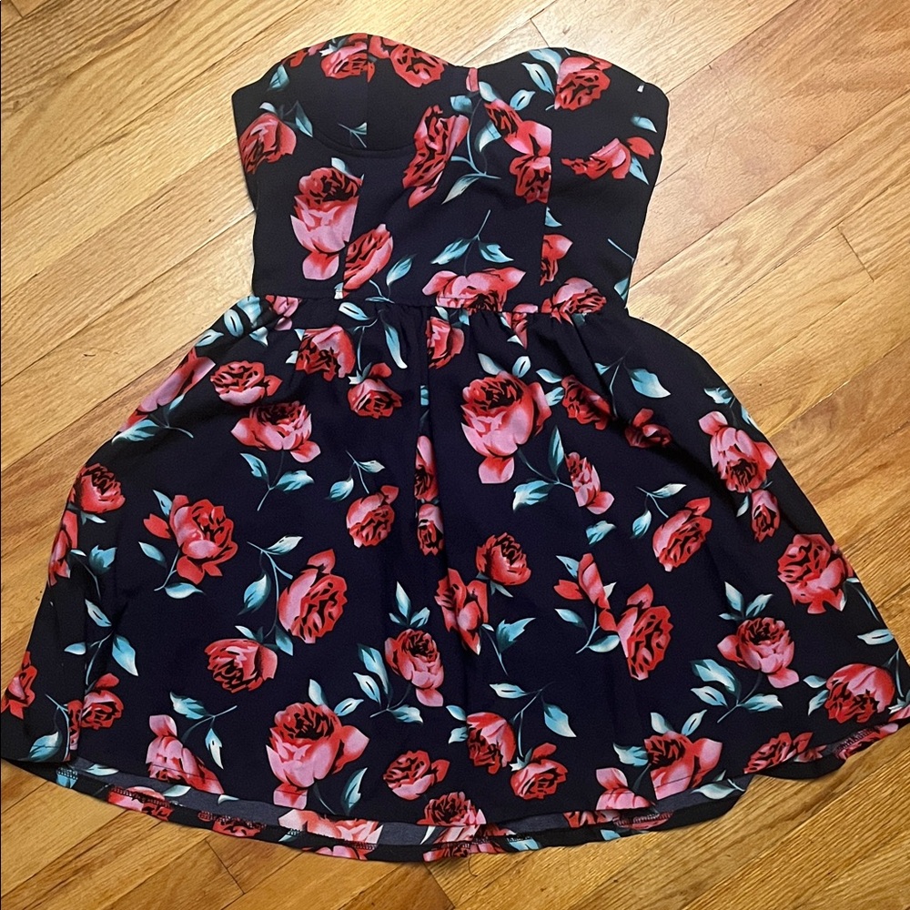 Floral Strapless Women’s Dress - Black and Red